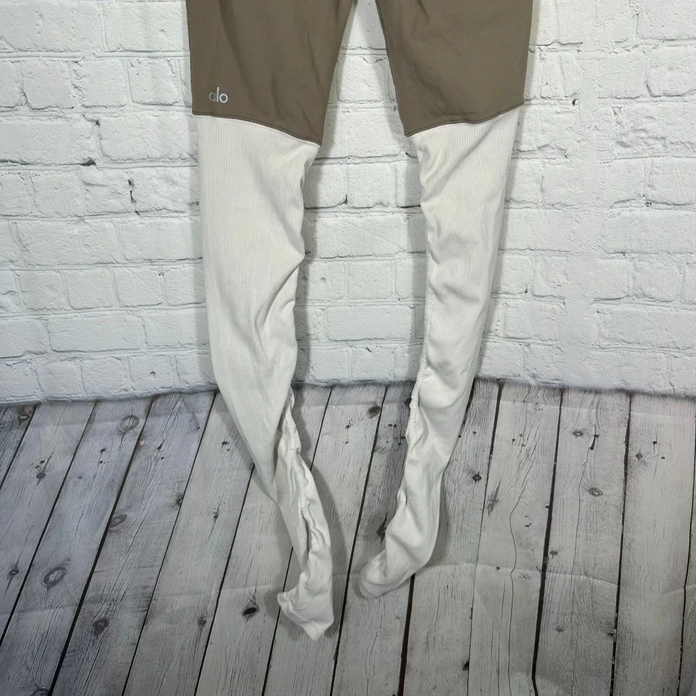 Alo Yoga Goddess Leggings Taupe Brown Ivory Ribbed High Waist XS W5432R